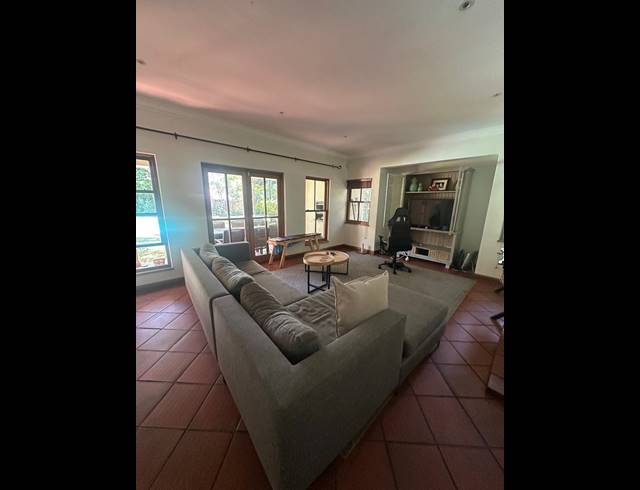 4 BEDROOM HOUSE FOR SALE IN COUNTRY LIFE PARK